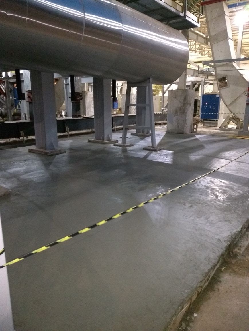 Piso de concreto polido em área de caldeira (1).jpeg